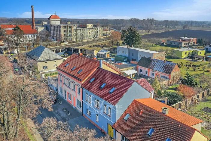 Prodej vícegeneračního domu, Velim, Palackého, 547 m2