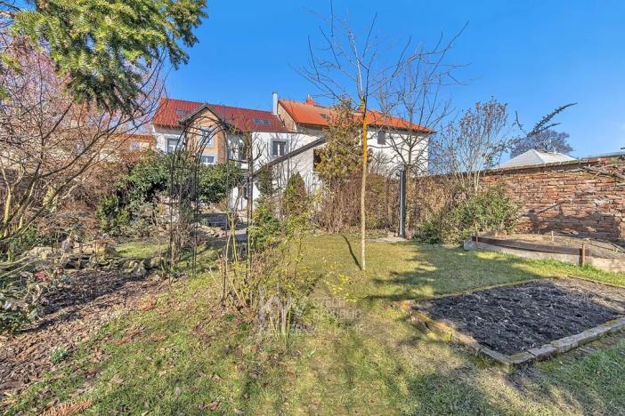 Prodej vícegeneračního domu, Velim, Palackého, 547 m2