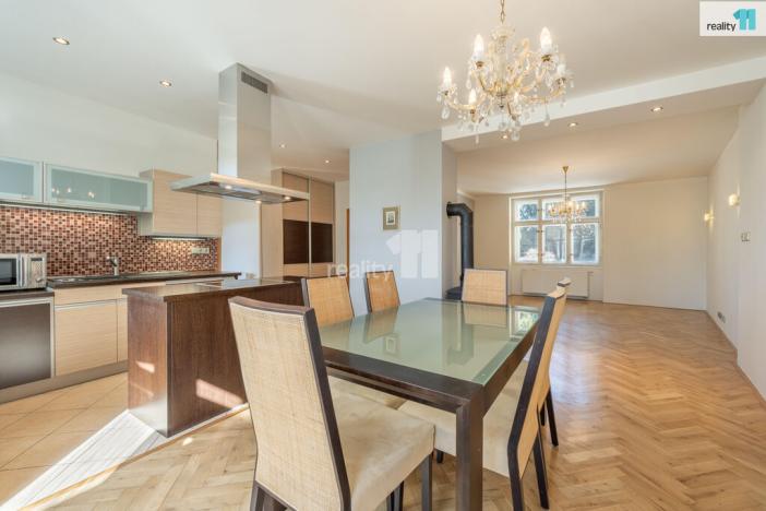 Prodej rodinného domu, Rataje nad Sázavou, náměstí Míru, 468 m2