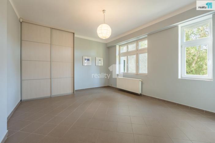 Prodej rodinného domu, Rataje nad Sázavou, náměstí Míru, 468 m2