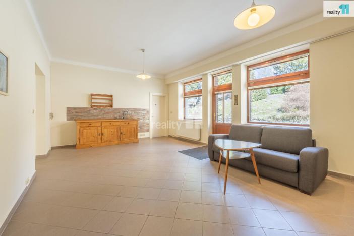 Prodej rodinného domu, Rataje nad Sázavou, náměstí Míru, 468 m2