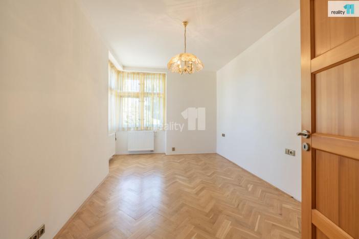 Prodej rodinného domu, Rataje nad Sázavou, náměstí Míru, 468 m2