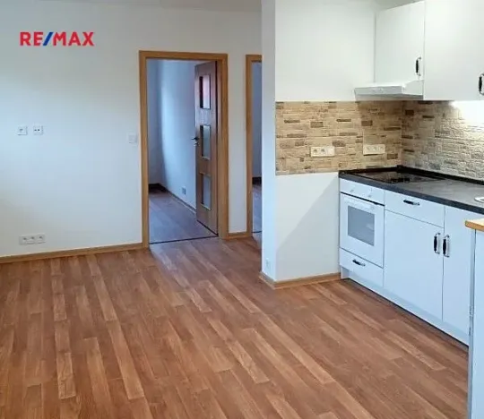 Prodej vícegeneračního domu, Zápy, 216 m2