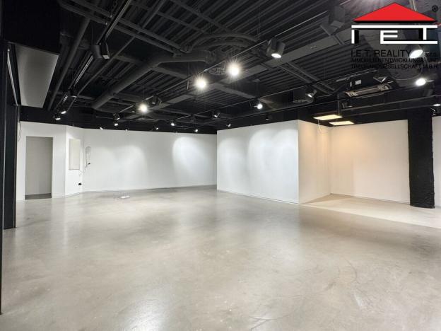 Pronájem obchodního prostoru, Brno - Brno-město, Nádražní, 111 m2