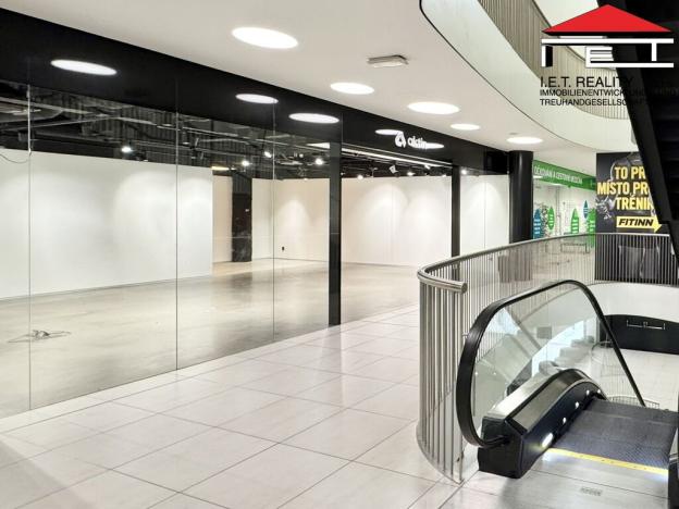 Pronájem obchodního prostoru, Brno - Brno-město, Nádražní, 111 m2