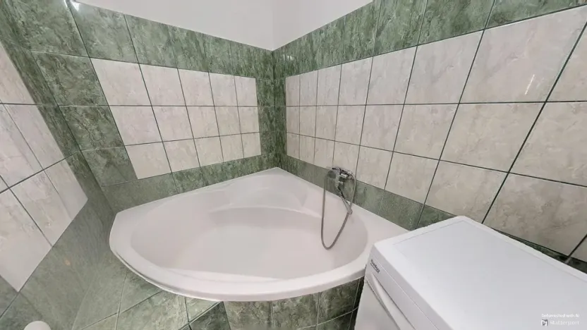 Prodej bytu 3+1, Brniště - Luhov, 79 m2