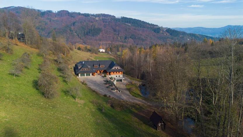 Prodej rodinného domu, Dolní Lomná, 1559 m2