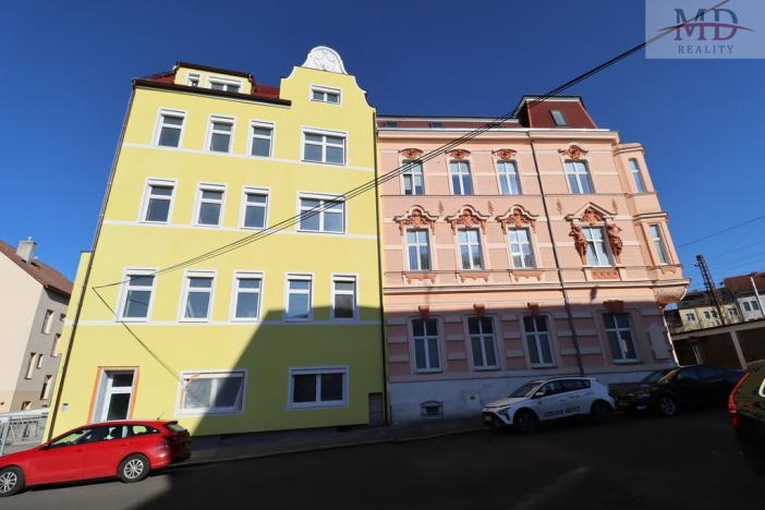 Pronájem bytu 2+kk, Teplice, Dubská, 65 m2