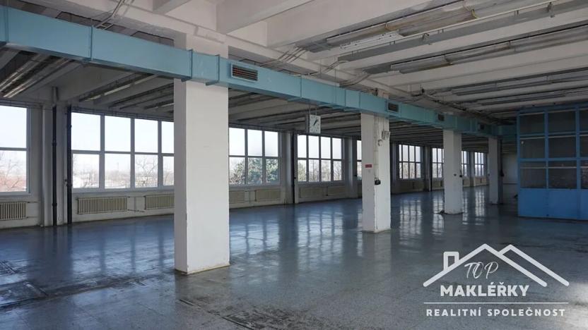 Pronájem skladu, Kolín, Havlíčkova, 1000 m2