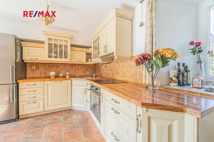 Prodej rodinného domu, Přerubenice, 301 m2