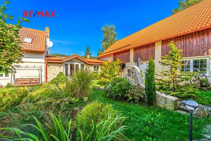 Prodej rodinného domu, Přerubenice, 301 m2