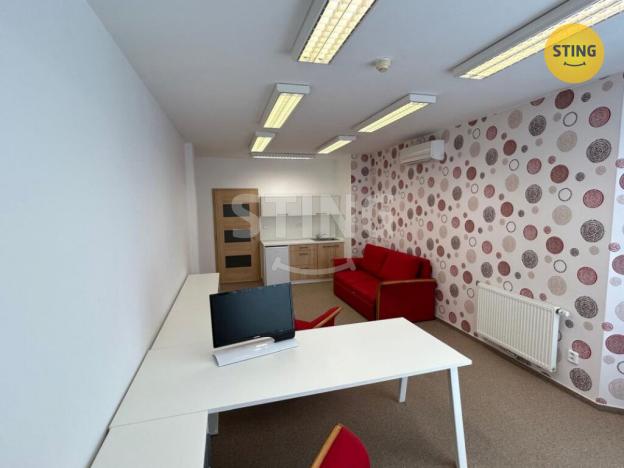 Prodej kanceláře, Pardubice, třída Míru, 46 m2
