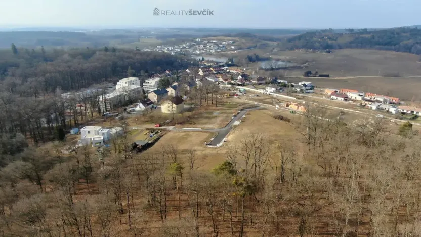 Prodej pozemku pro bydlení, Hluboká nad Vltavou, Lesní, 1050 m2