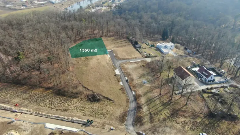 Prodej pozemku pro bydlení, Hluboká nad Vltavou, Lesní, 1350 m2