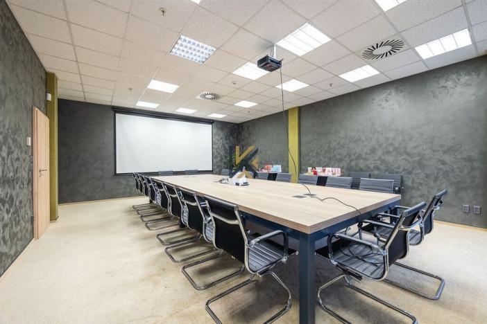 Pronájem kanceláře, Praha - Zličín, Na Radosti, 1030 m2