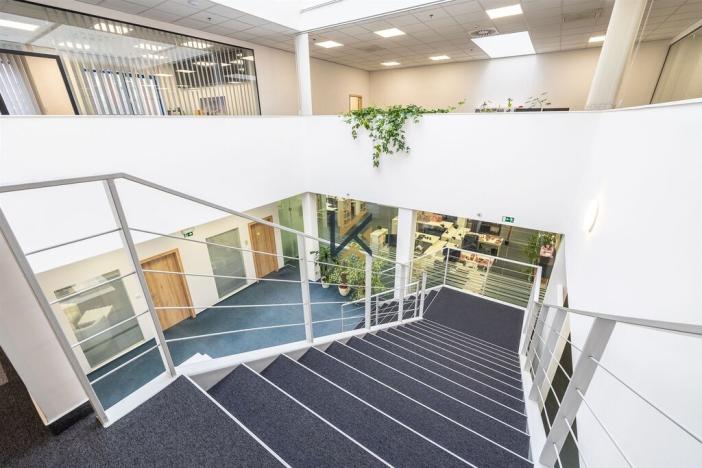 Pronájem kanceláře, Praha - Zličín, Na Radosti, 1030 m2