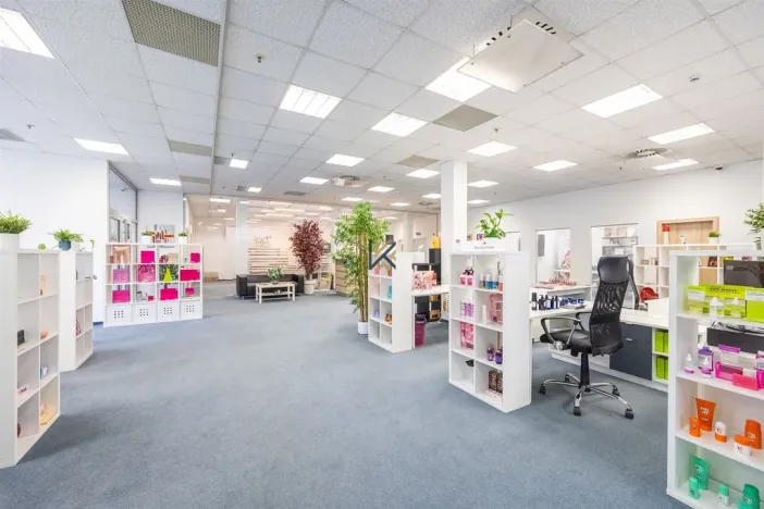 Pronájem kanceláře, Praha - Zličín, Na Radosti, 1030 m2