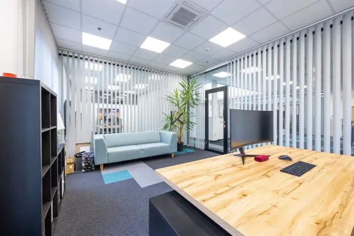 Pronájem kanceláře, Praha - Zličín, Na Radosti, 1030 m2