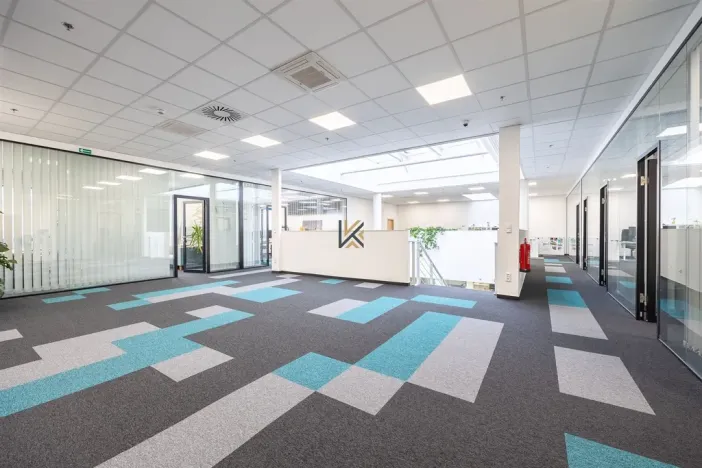 Pronájem kanceláře, Praha - Zličín, Na Radosti, 1030 m2