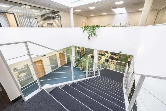 Pronájem obchodního prostoru, Praha - Zličín, Na Radosti, 1030 m2