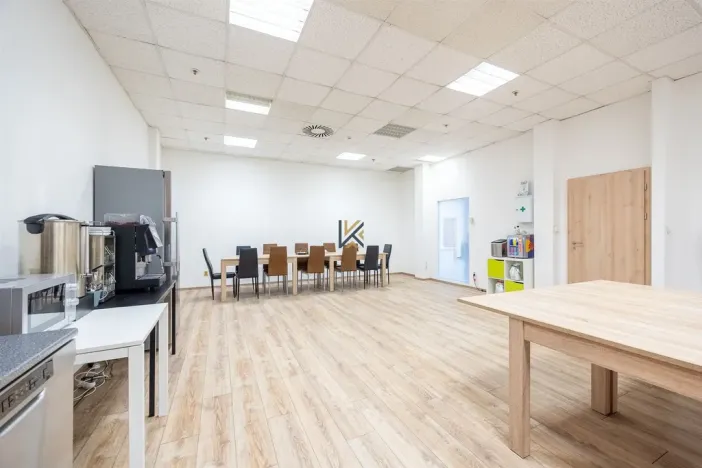 Pronájem obchodního prostoru, Praha - Zličín, Na Radosti, 1030 m2