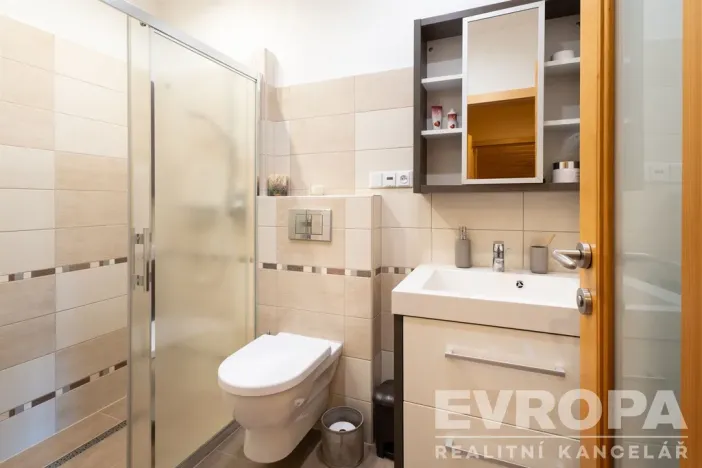 Prodej rodinného domu, Dolní Lánov, 140 m2