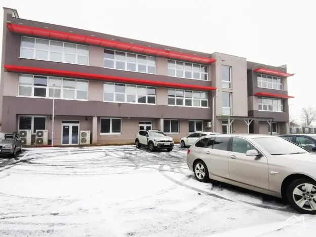 Pronájem kanceláře, Jihlava, Pávovská, 320 m2