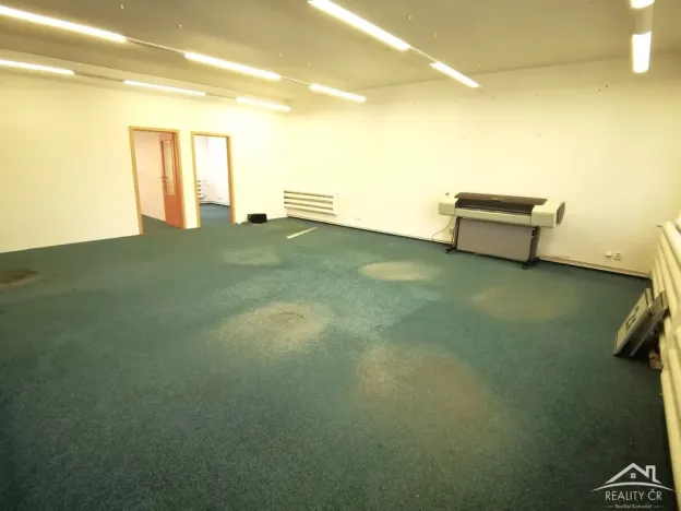 Pronájem kanceláře, Jihlava, Pávovská, 320 m2