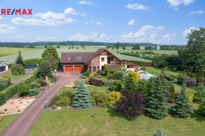 Prodej rodinného domu, Býšť, 4478 m2