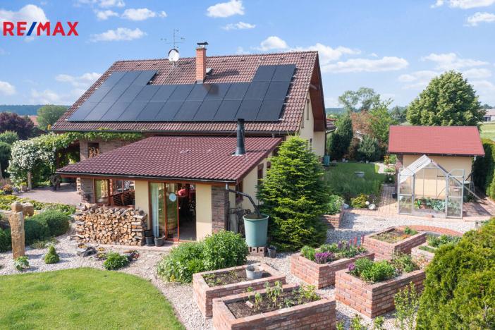 Prodej rodinného domu, Býšť, 4478 m2