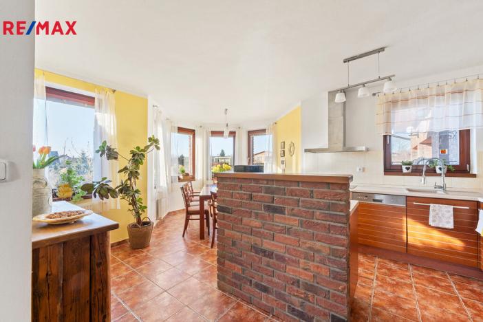 Prodej rodinného domu, Býšť, 4478 m2