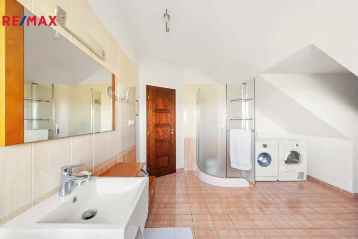 Prodej rodinného domu, Býšť, 4478 m2