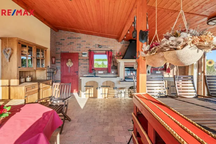 Prodej rodinného domu, Býšť, 4478 m2