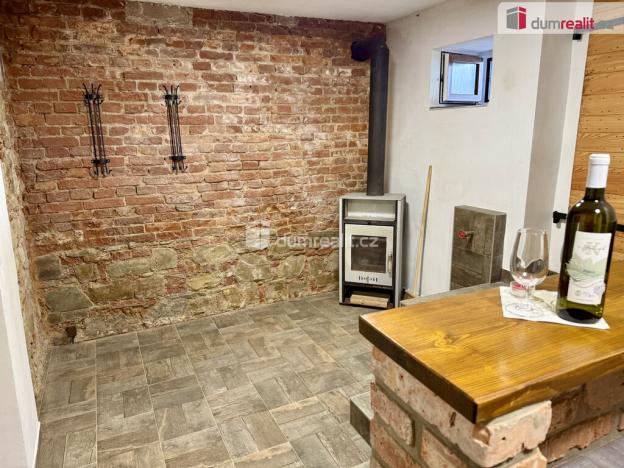 Prodej garáže, Domanín, 150 m2