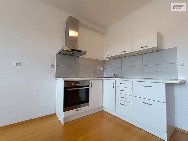 Pronájem bytu 1+kk, Praha - Motol, Jeřabinová, 30 m2