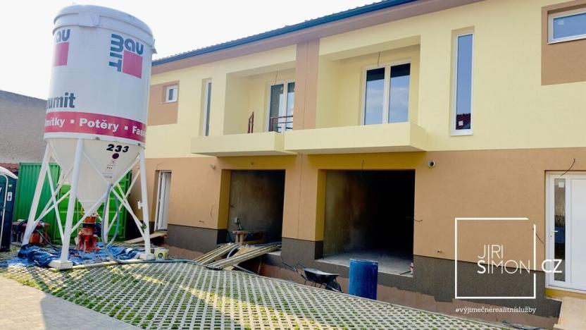 Prodej rodinného domu, Jenštejn - Dehtáry, 200 m2