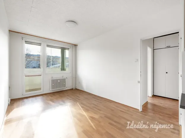 Pronájem bytu 2+kk, Praha - Střížkov, Jablonecká, 43 m2