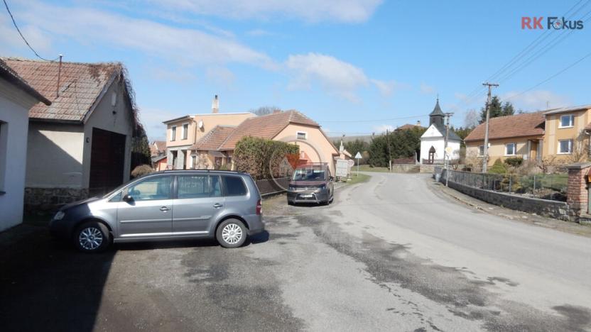 Prodej rodinného domu, Dolní Libochová, 1348 m2