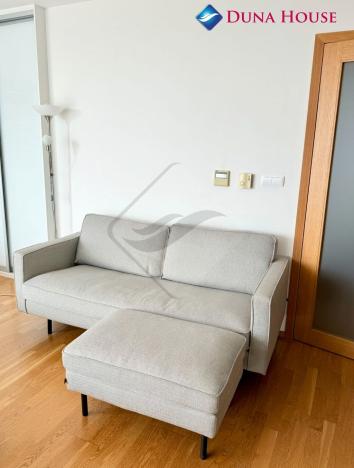 Prodej bytu 1+kk, Praha - Žižkov, Ke kapslovně, 54 m2