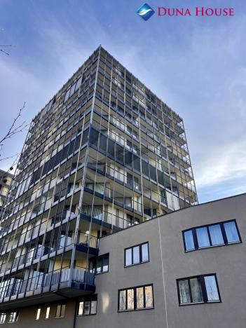 Prodej bytu 1+kk, Praha - Žižkov, Ke kapslovně, 54 m2