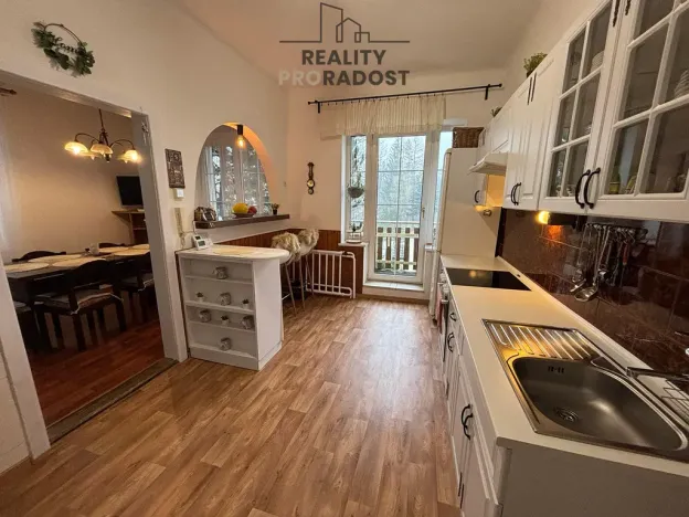 Prodej rodinného domu, Kunčice pod Ondřejníkem, 450 m2