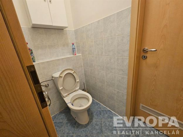 Prodej kanceláře, Praha - Libeň, Nad Okrouhlíkem, 52 m2