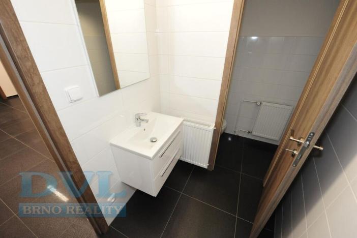 Pronájem obchodního prostoru, Brno, Hybešova, 90 m2