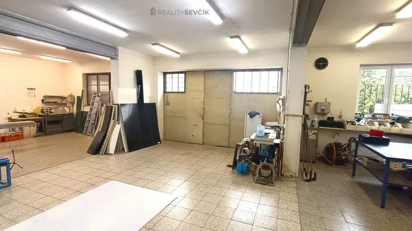 Pronájem výrobních prostor, České Budějovice - České Budějovice 2, České Vrbné, 550 m2