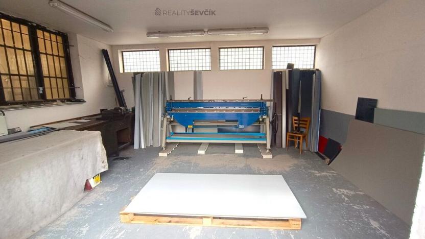 Pronájem výrobních prostor, České Budějovice - České Budějovice 2, České Vrbné, 550 m2