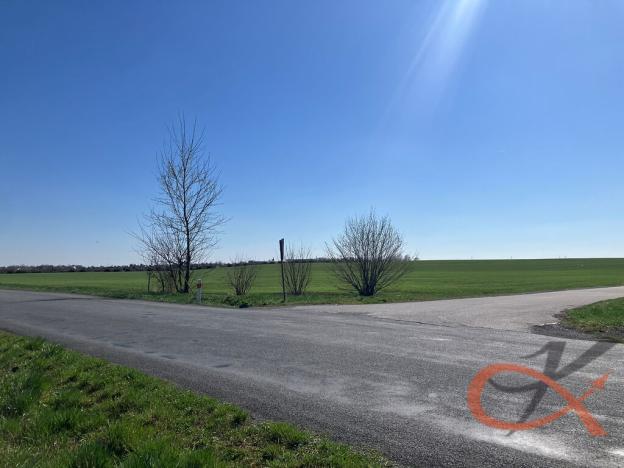 Prodej komerčního pozemku, Lutín, 7496 m2