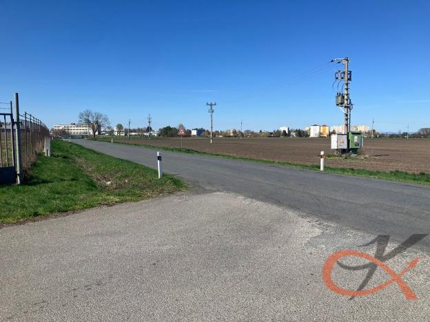 Prodej komerčního pozemku, Lutín, 7496 m2