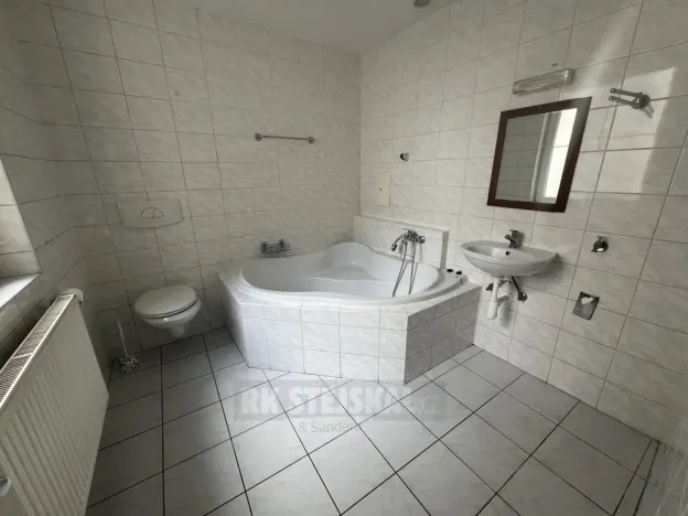 Pronájem bytu 2+1, Trhové Sviny, Nové město, 71 m2