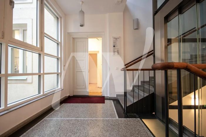 Pronájem kanceláře, Praha - Nové Město, 28. října, 102 m2