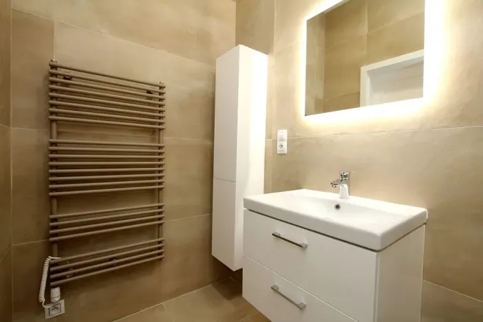 Pronájem bytu 3+kk, Pardubice - Zelené Předměstí, Sladkovského, 77 m2